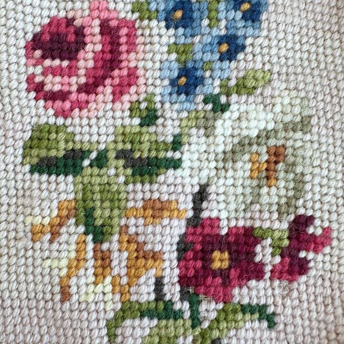 Floral Oval
