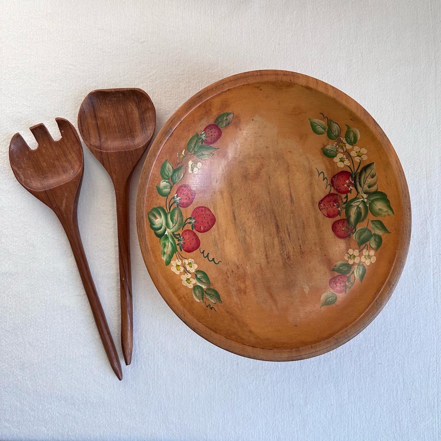 Wooden Hand-painted Bowl w Salad Tongs 