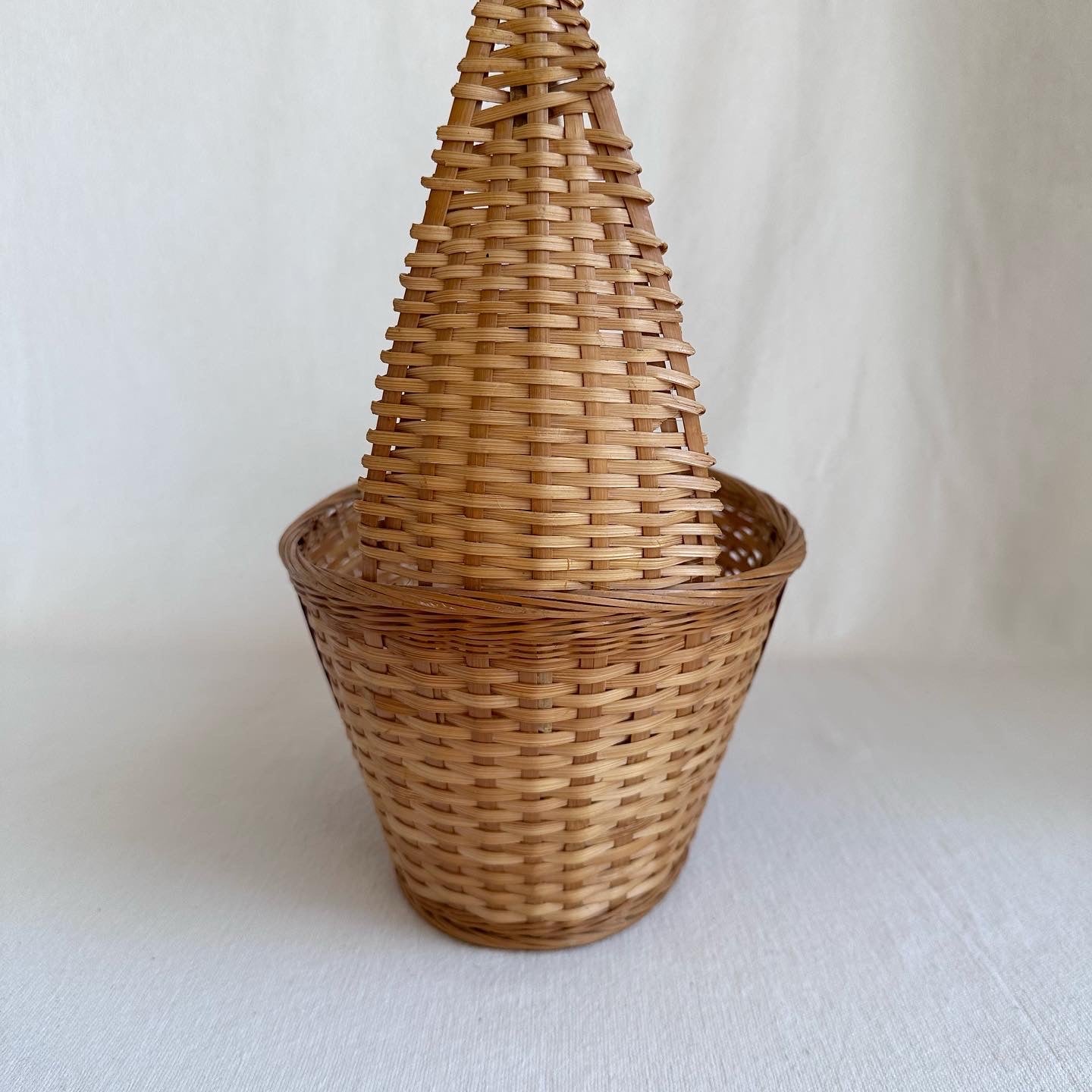 Rooster Chicken Basket