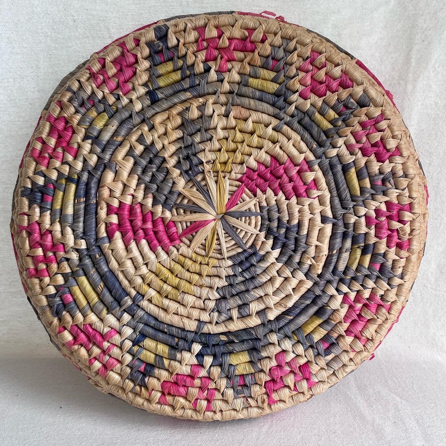 Round Colorful Basket Tray