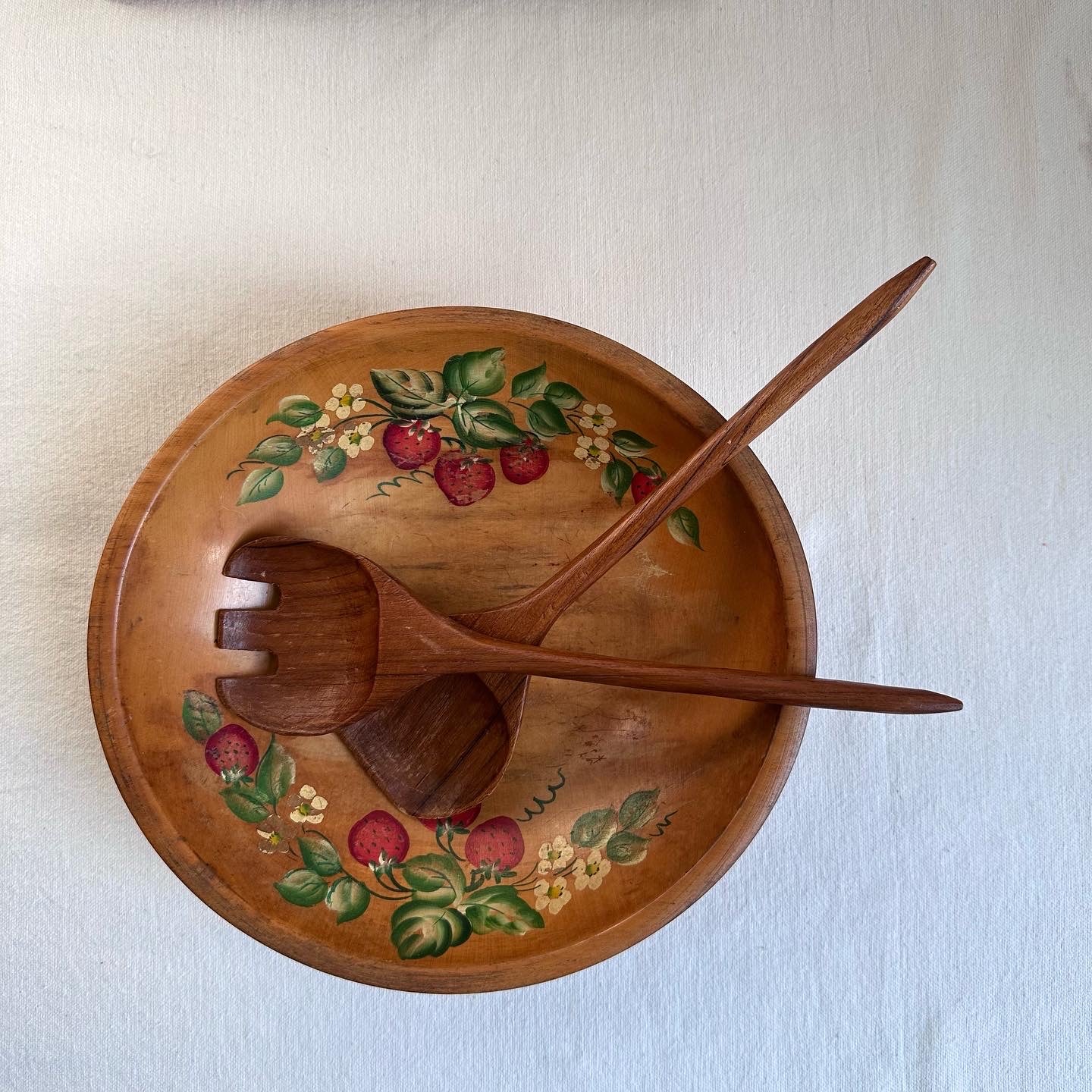 Wooden Hand-painted Bowl w Salad Tongs 