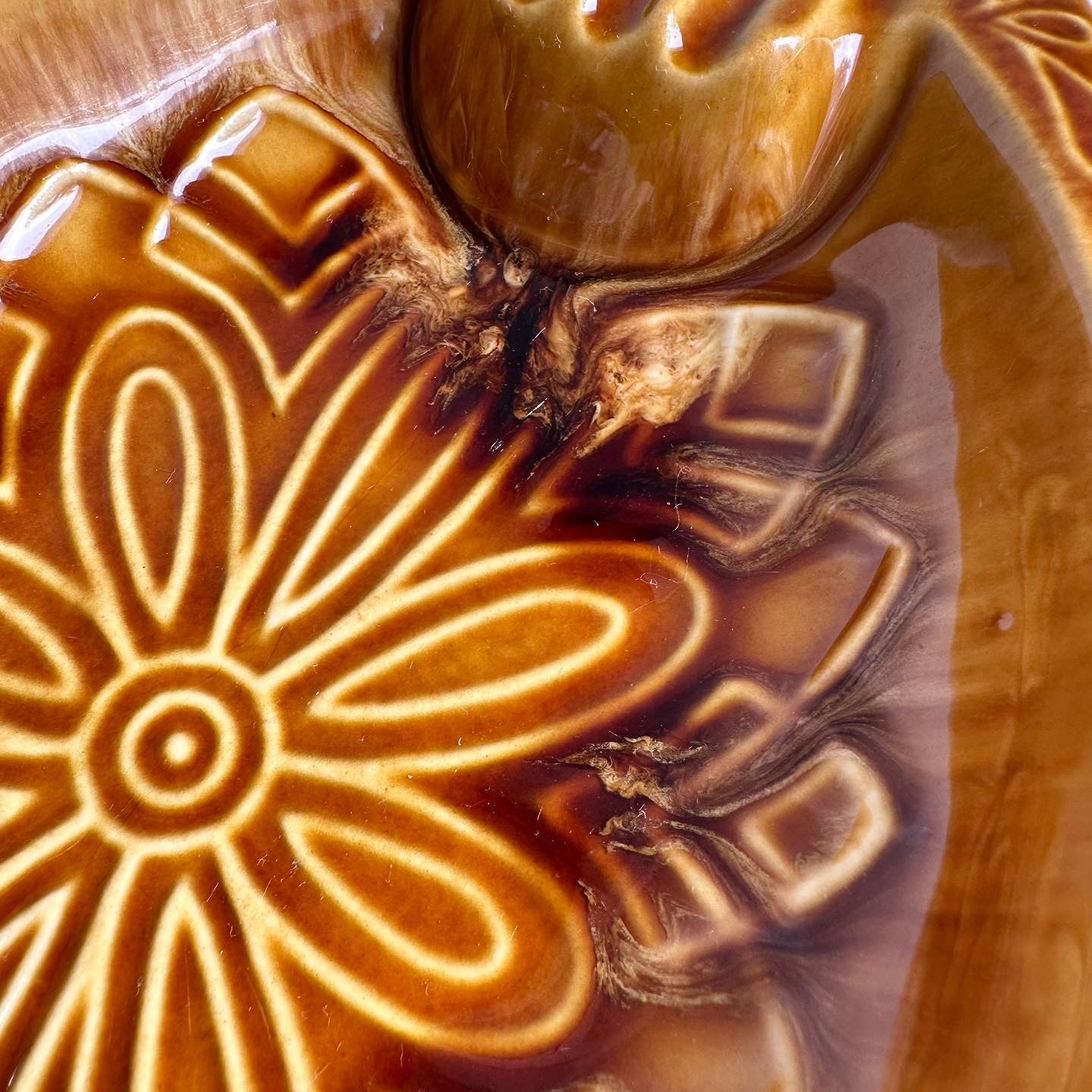 Honey Brown Ceramic Floral Dish