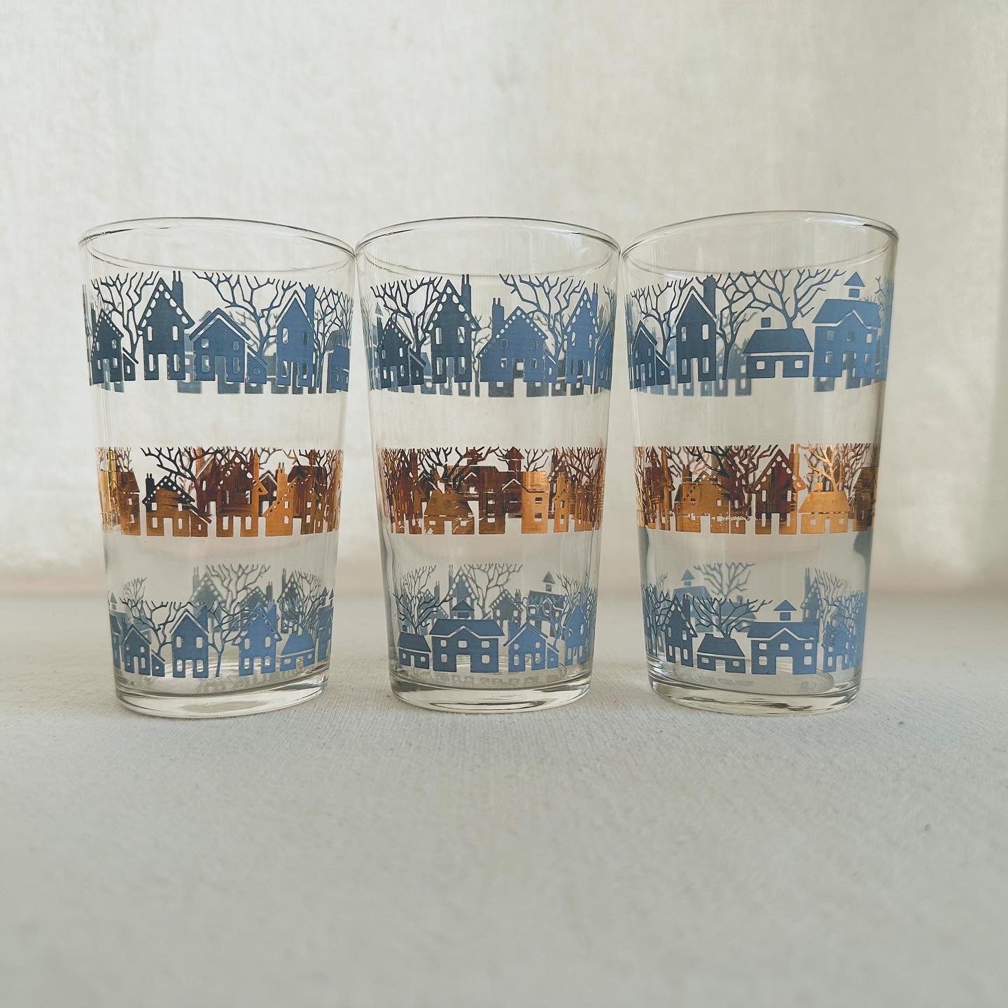 Federal Winter Scene Glasses