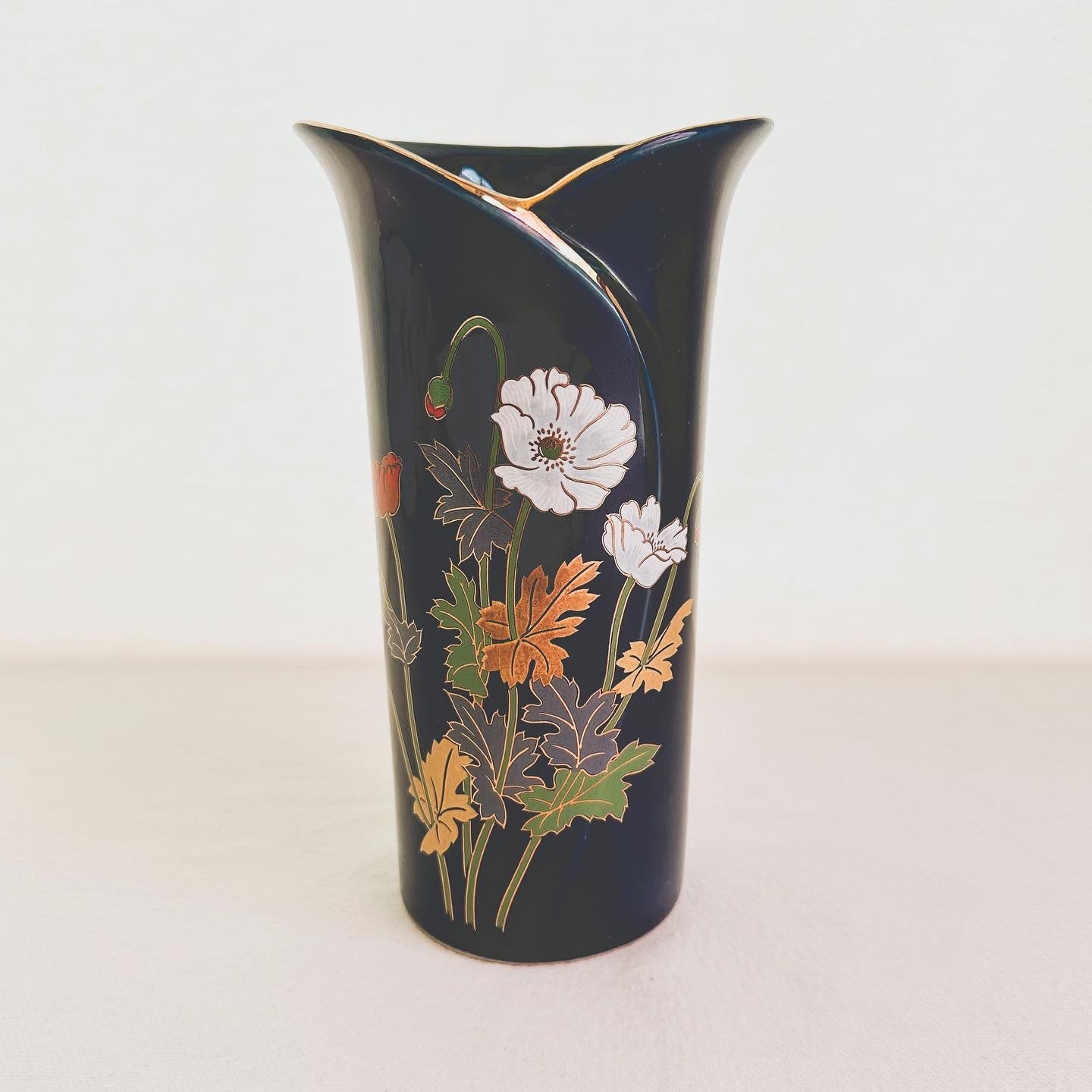 Yamaji Navy Gold Vase