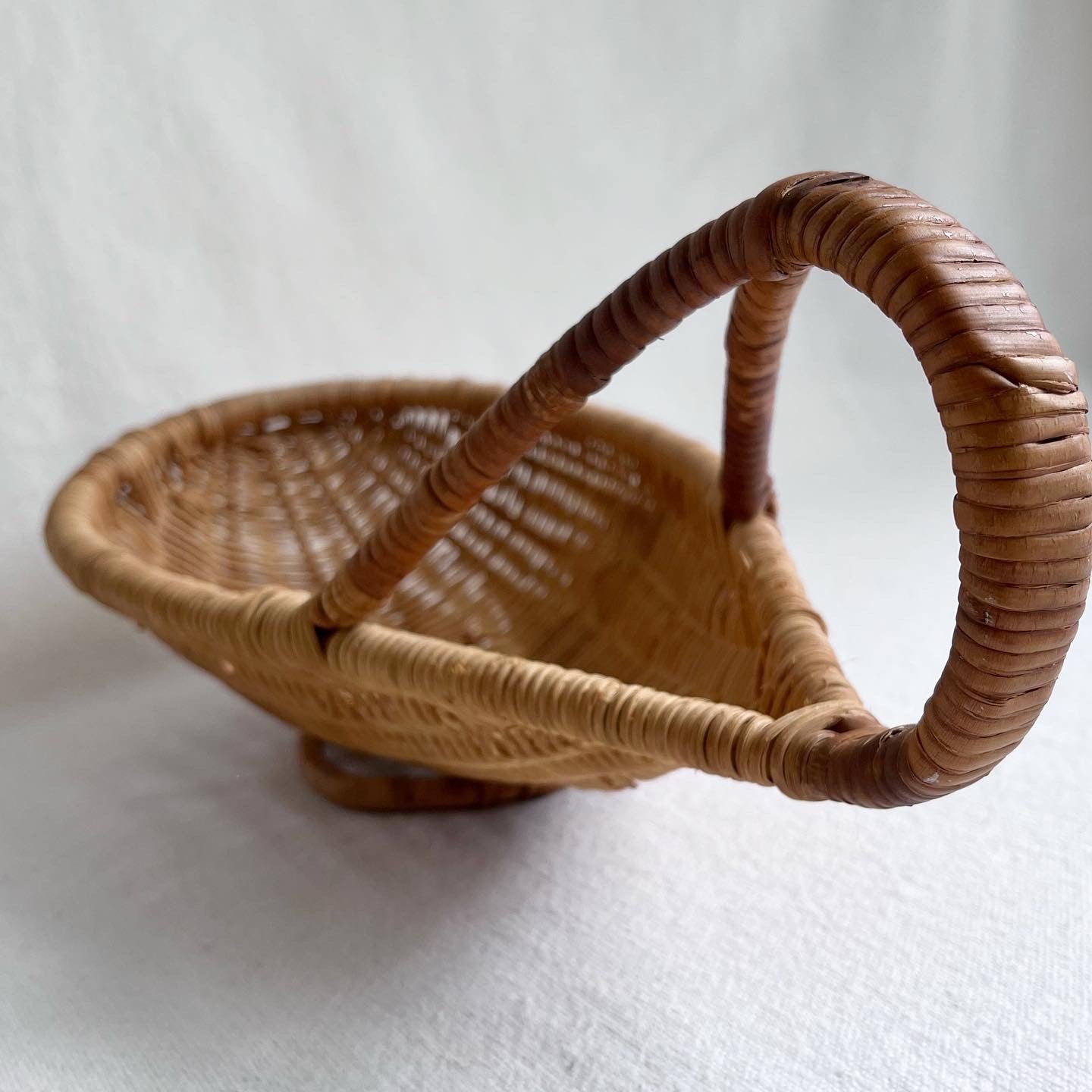 Curved Basket