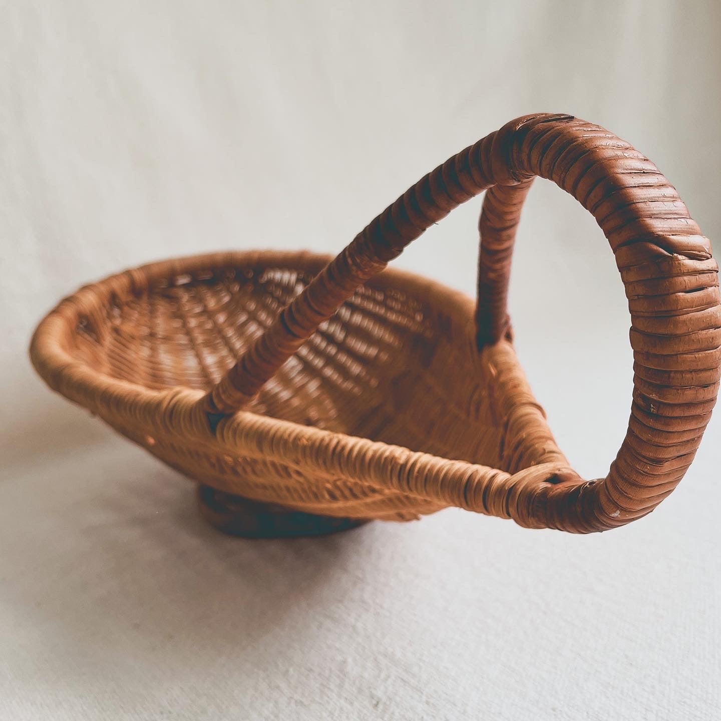 Curved Basket