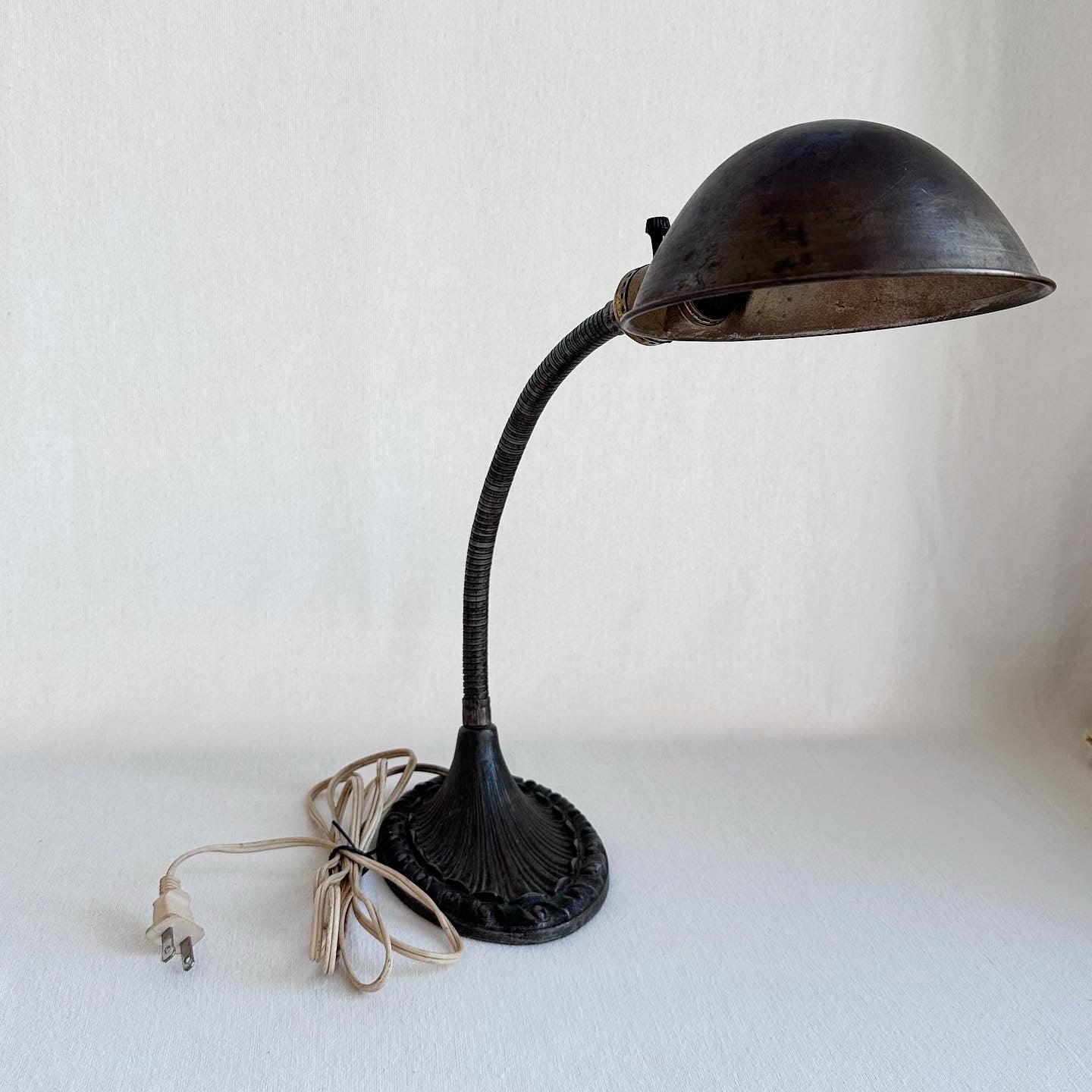 Art Deco Adjustable Lamp