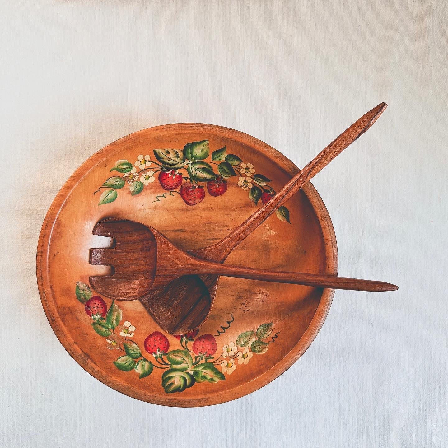 Wooden Hand-painted Bowl w Salad Tongs 