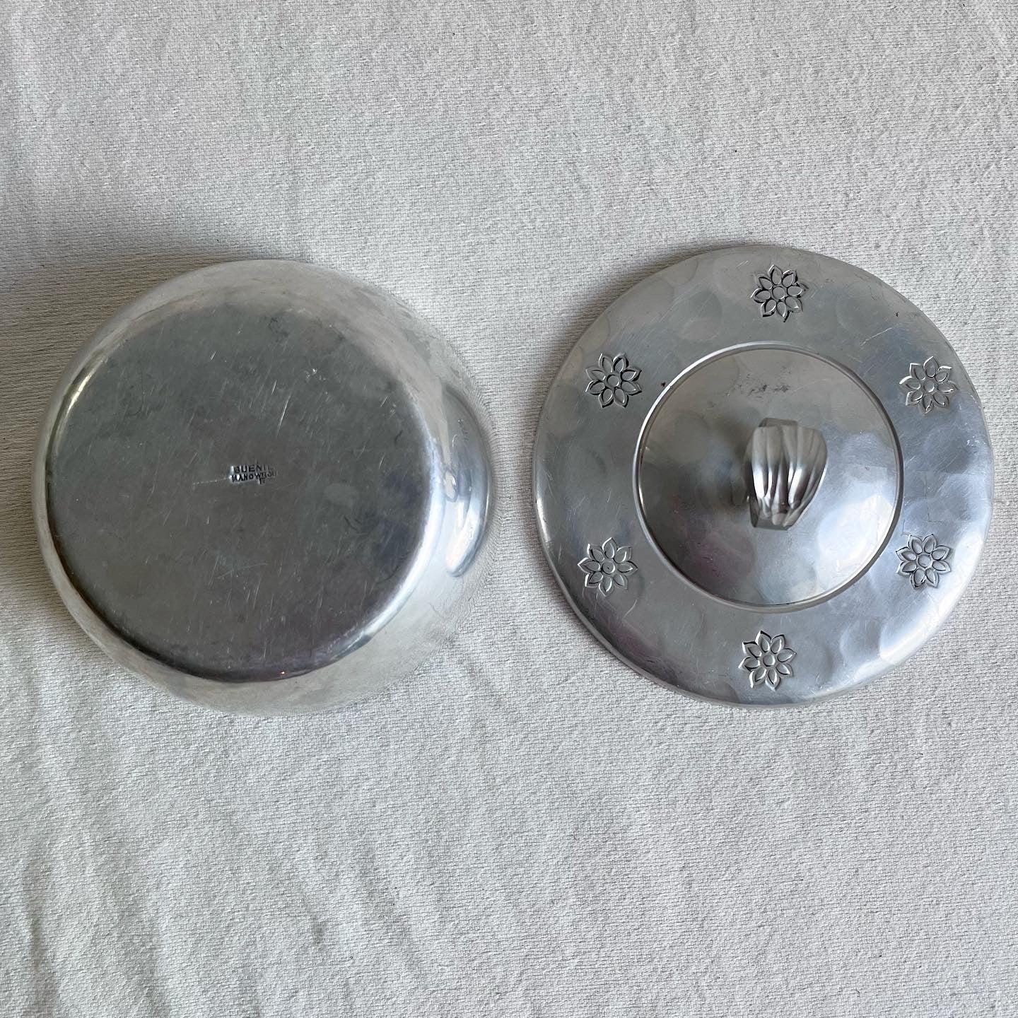 Stamped Aluminum Bowl w Lid
