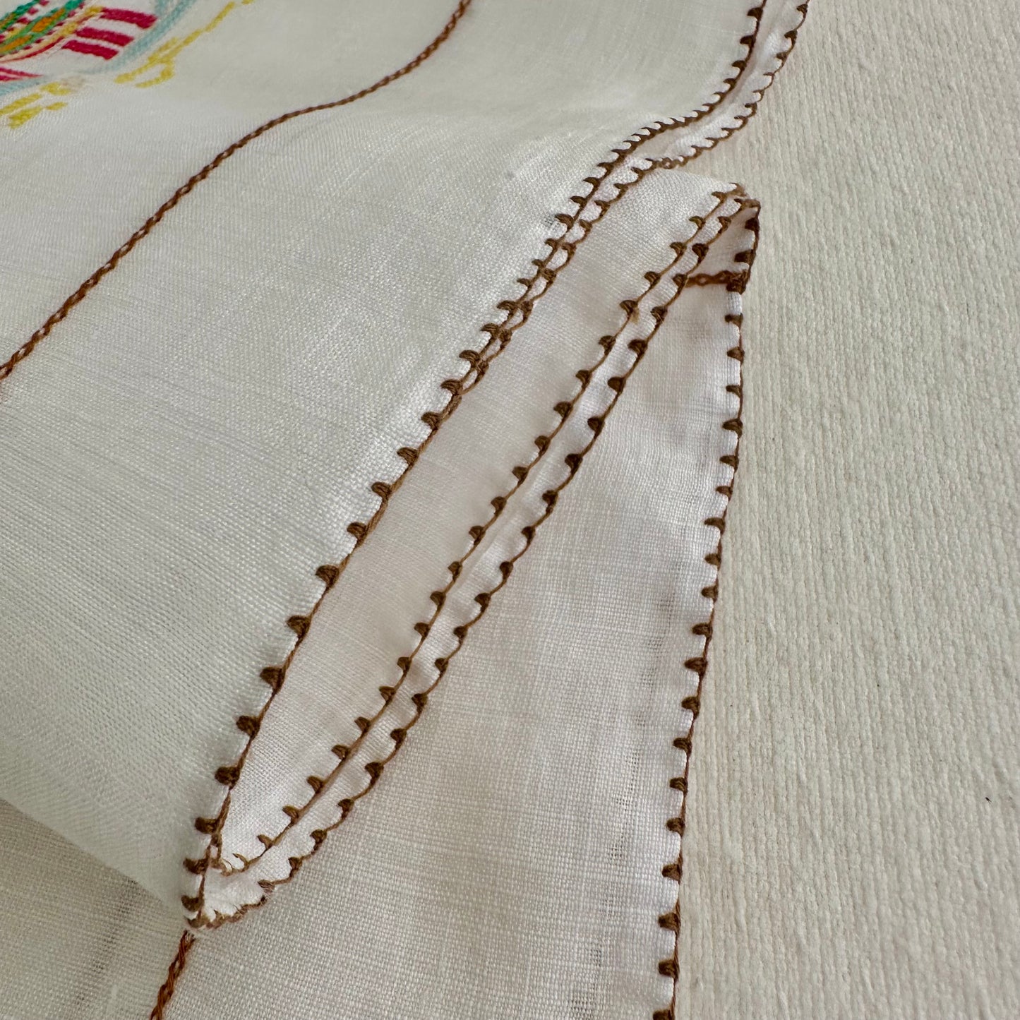 Japanese Pagoda Scene Tablecloth w Napkins