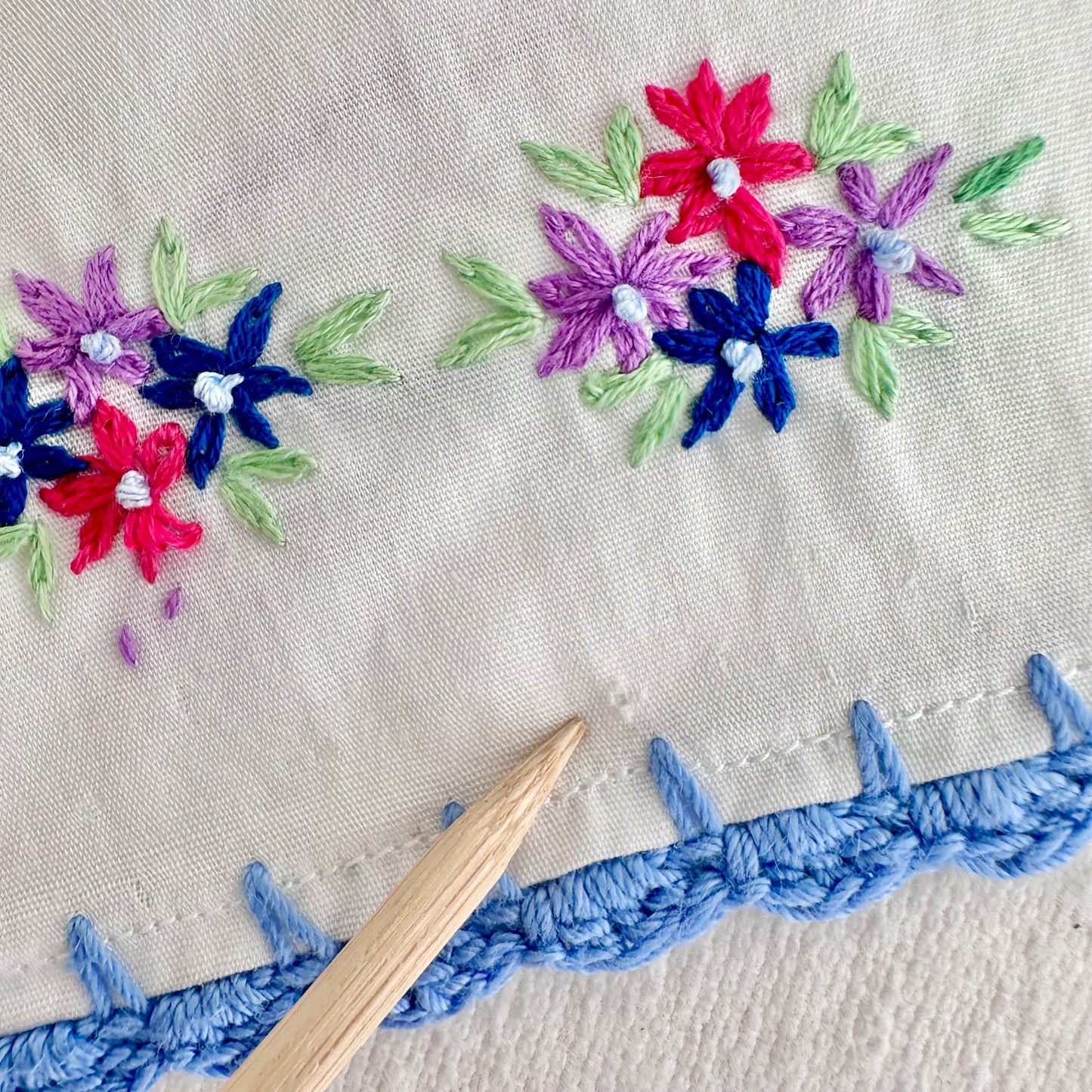 Floral Table/Dresser Runner